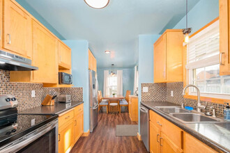 239 Edgewater Dr in Menasha, WI - Building Photo - Building Photo