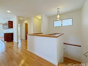 1660 Onipaa St in Honolulu, HI - Building Photo - Building Photo