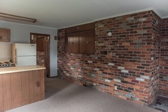 824 W Wayne St in Muncie, IN - Building Photo - Building Photo