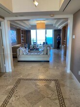 785 Crandon Blvd in Key Biscayne, FL - Building Photo - Building Photo