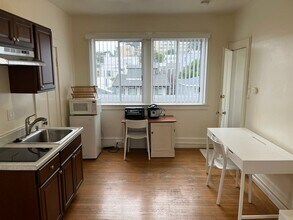 34 Atalaya Terrace in San Francisco, CA - Building Photo - Building Photo