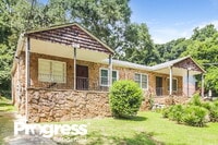 389 Holderness St SW