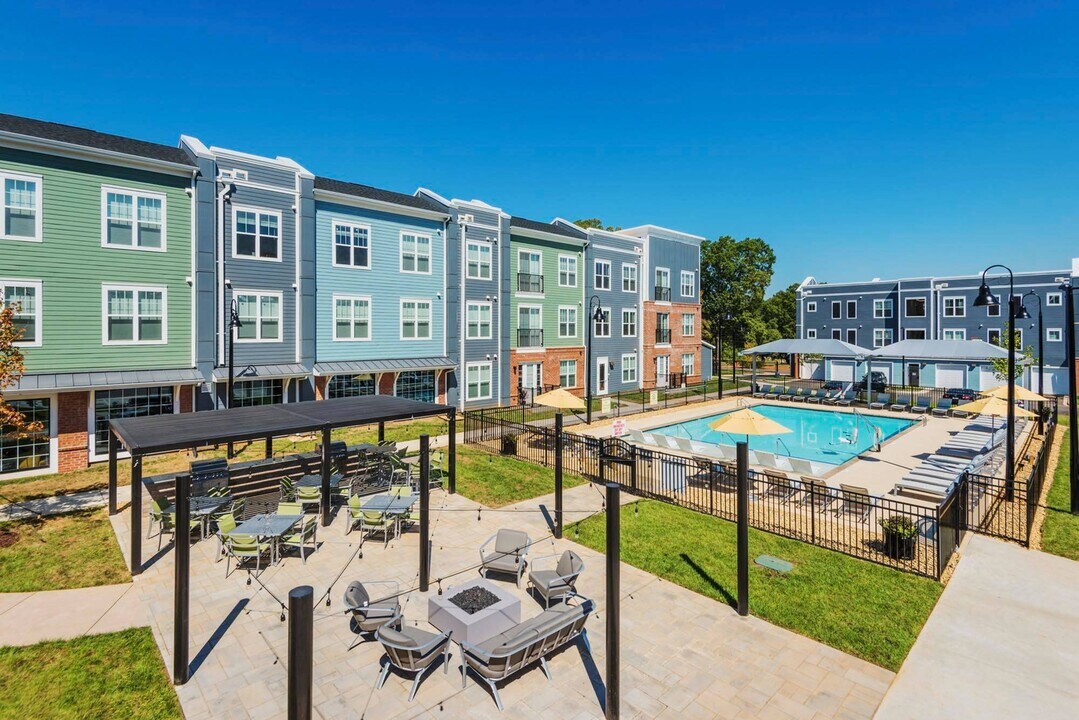 Pine25 in Charlotte, NC - Foto de edificio