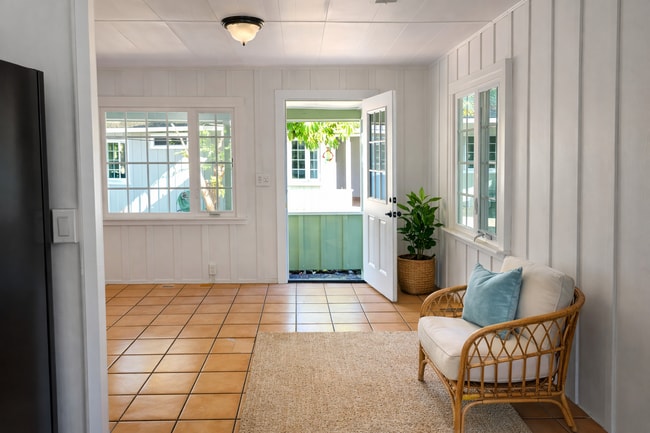 891 Concha Loma Dr in Carpinteria, CA - Building Photo - Building Photo