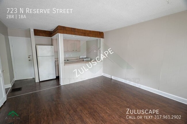 property at 723 N Reserve St