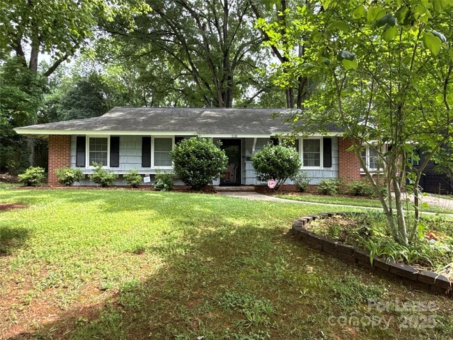 property at 118 Manning Dr