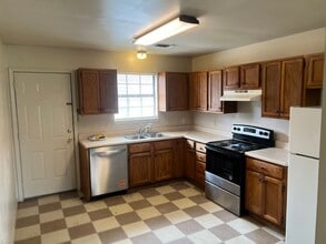 350 S Davis St in Conway, AR - Building Photo - Building Photo