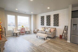 3309 6th Way E in West Fargo, ND - Building Photo - Building Photo