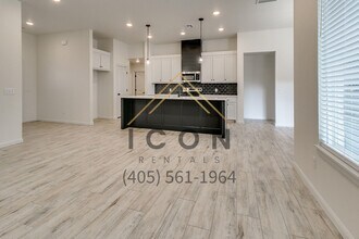 809 S 2nd St in Yukon, OK - Building Photo - Building Photo