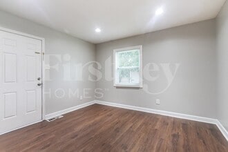 3147 Keswick Rd in Indianapolis, IN - Foto de edificio - Building Photo