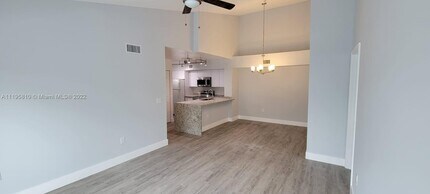 677 SW 111th Ave, Unit 303 in Pembroke Pines, FL - Building Photo - Building Photo