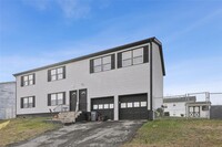 62 Williamsburg Dr in Newburgh, NY - Building Photo - Building Photo