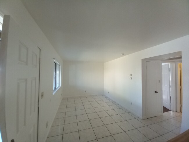 333 G St-Unit -B in Lemoore, CA - Building Photo - Building Photo