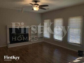 1409 NE 101st Terrace in Kansas City, MO - Foto de edificio - Building Photo