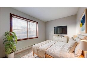 924 21st Ave S in Minneapolis, MN - Building Photo - Building Photo