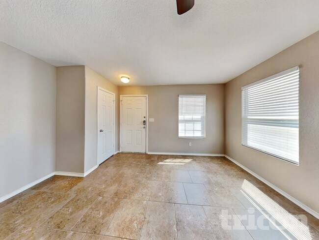 10911 Bosal Trail in San Antonio, TX - Foto de edificio - Building Photo