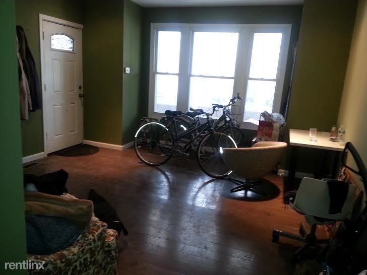 120 S 46th St-Unit -Apt A in Philadelphia, PA - Building Photo