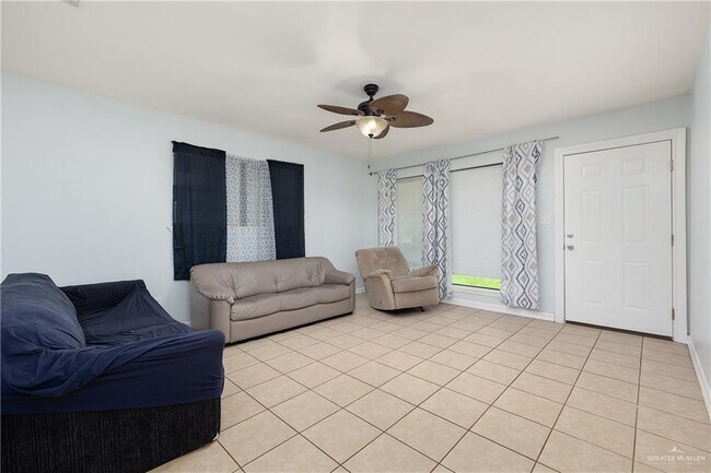 315 N 13th Ave in Edinburg, TX - Building Photo - Building Photo