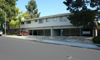 University Terrace Apartments in Los Gatos, CA - Building Photo - Building Photo