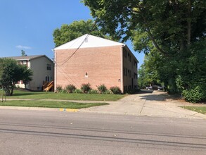 606 S College Ave in Oxford, OH - Building Photo - Building Photo