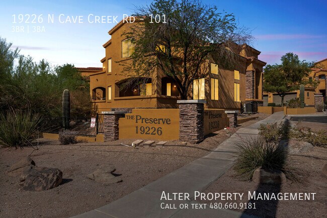 19226 N Cave Creek Rd in Phoenix, AZ - Building Photo - Building Photo