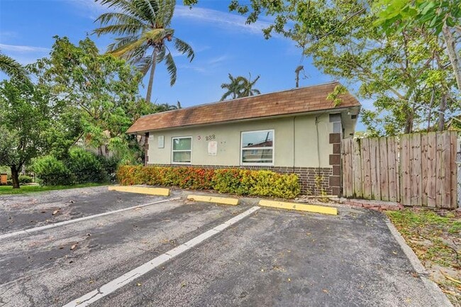 property at 232 SE 9th Ave
