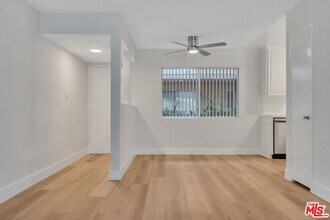 1110 S Oakhurst Dr in Los Angeles, CA - Building Photo - Building Photo