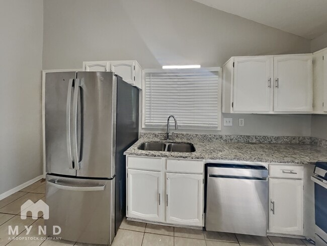 2616 Fieldstone View Ln SE in Conyers, GA - Building Photo - Building Photo