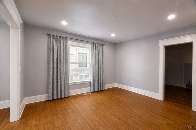 15 School St in Auburn, NY - Building Photo - Building Photo