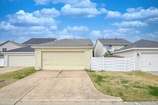 11924 Prior Park Dr in Houston, TX - Building Photo
