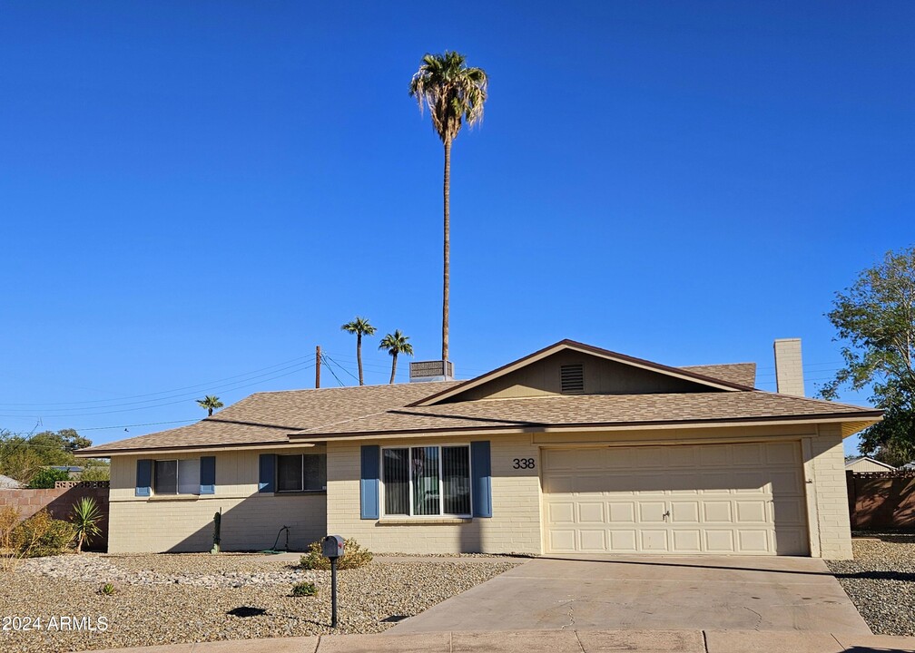 338 E Pebble Beach Dr in Tempe, AZ - Foto de edificio