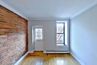 40 Avenue B in New York, NY - Building Photo - Building Photo