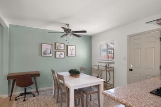 1337 N Pershing Ave, Unit B in Stockton, CA - Building Photo - Building Photo