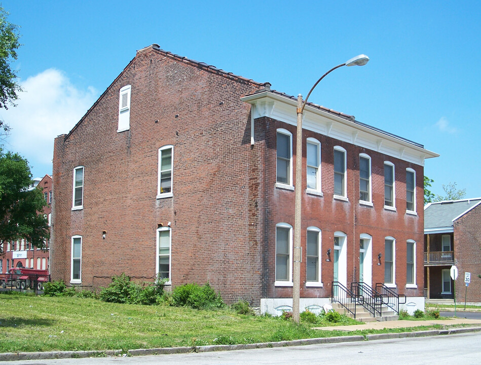 2723-2725 Hadley St in St. Louis, MO - Foto de edificio