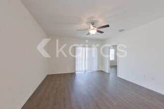 32154 Katelin Cir in Leesburg, FL - Building Photo - Building Photo