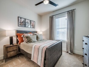 Vecina Apartment Villas in San Antonio, TX - Building Photo - Building Photo