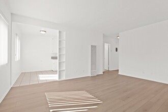 1531 Harvard St in Santa Monica, CA - Building Photo - Building Photo