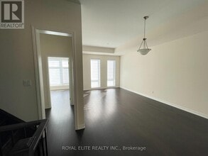 22 La Tache Cres in Markham, ON - Building Photo - Building Photo