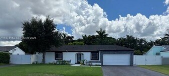 15534 SW 153rd St in Miami, FL - Building Photo