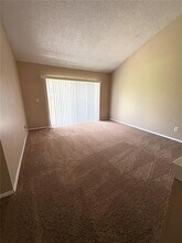 3319 Fox Lake Dr in Tampa, FL - Building Photo - Building Photo