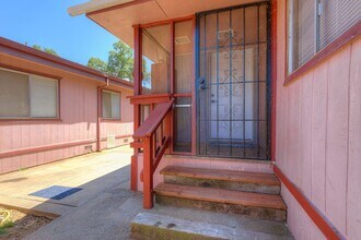 162 Feathervale Dr in Oroville, CA - Building Photo - Building Photo