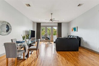 2020 Tuam St in Houston, TX - Building Photo - Building Photo