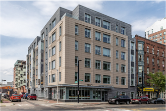 1073 Tremont St in Boston, MA - Building Photo - Building Photo