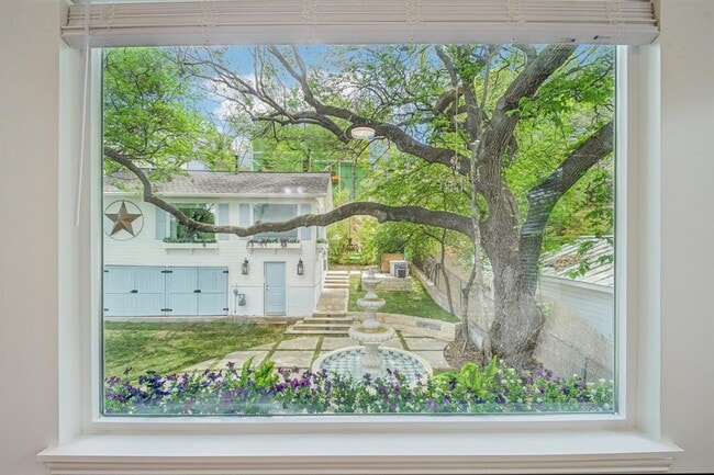 1205 Alta Vista Ave in Austin, TX - Building Photo - Building Photo