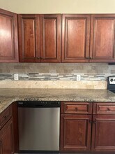 121 Winfield St-Unit -3 in Worcester, MA - Building Photo - Building Photo