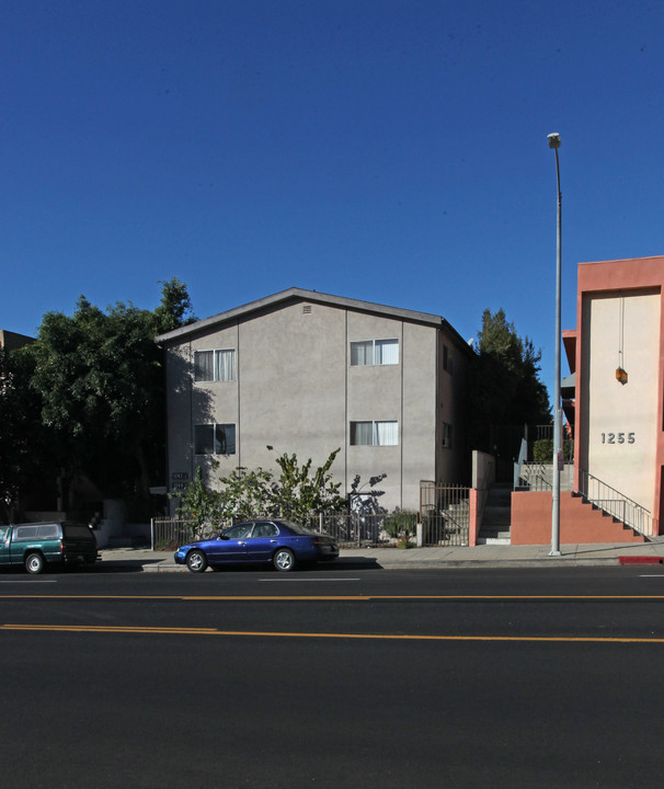 1247-1249 N Virgil Ave in Los Angeles, CA - Building Photo