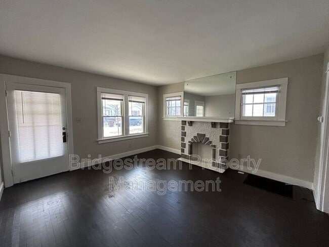 37 W Melford Ave in Dayton, OH - Building Photo - Building Photo