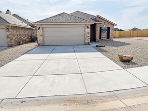 2911 Venita Ave in Lubbock, TX - Building Photo - Building Photo