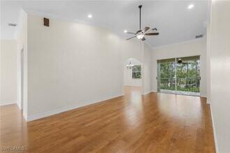 1325 Mariposa Cir in Naples, FL - Building Photo - Building Photo