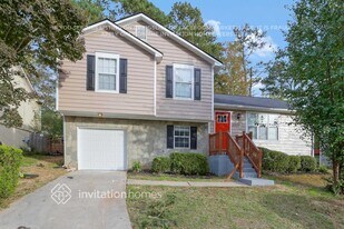 1350 Stoneleigh Way in Stone Mountain, GA - Building Photo